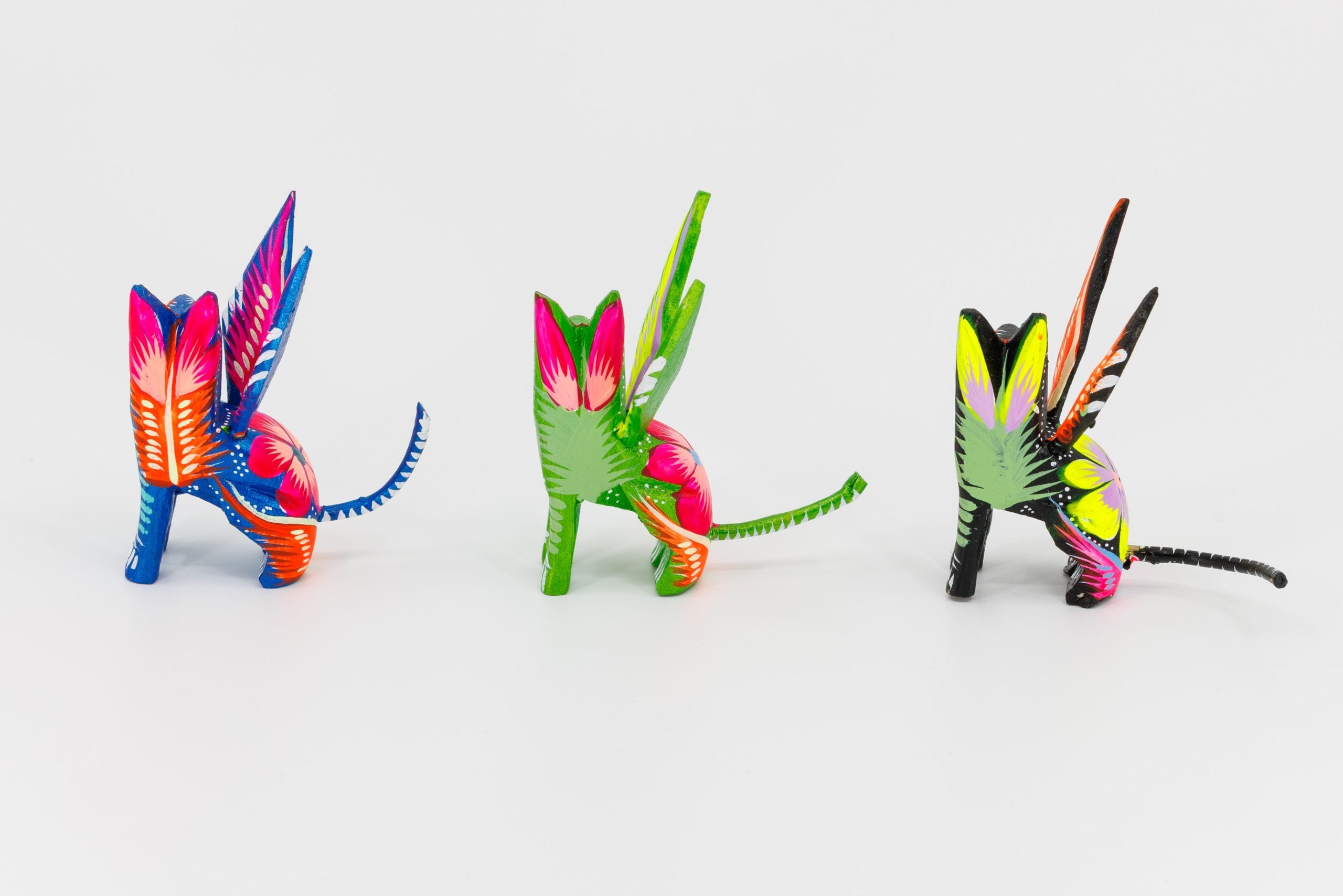 Lot de 2 chats ailés (noir déjà vendu) – Image 4