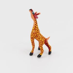 alebrije-girafe rouge à point jaunes