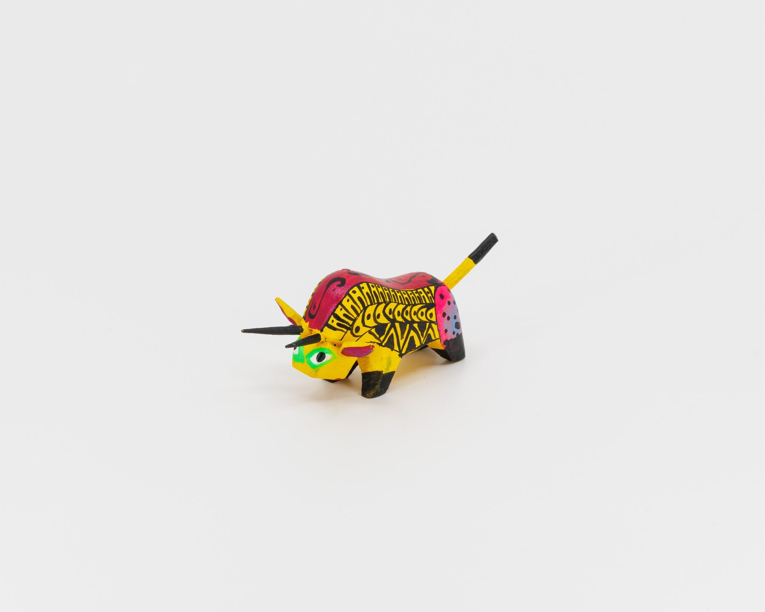 alebrije petit taureau jaune