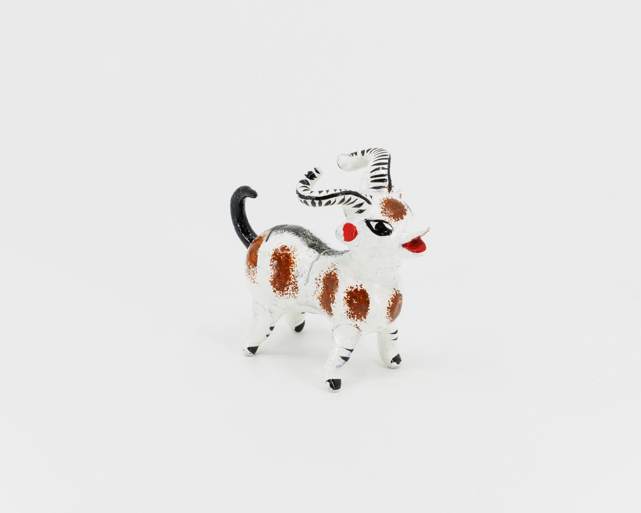 Petite chèvre blanche et noire – Image 3