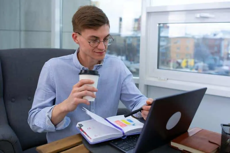 travailler dans un local professionnel